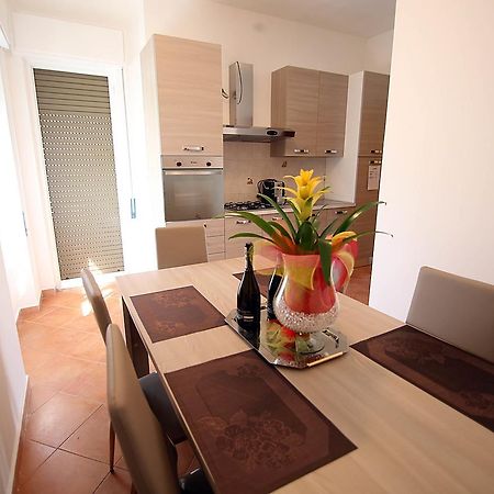 B&B Le Perle Portici Bagian luar foto