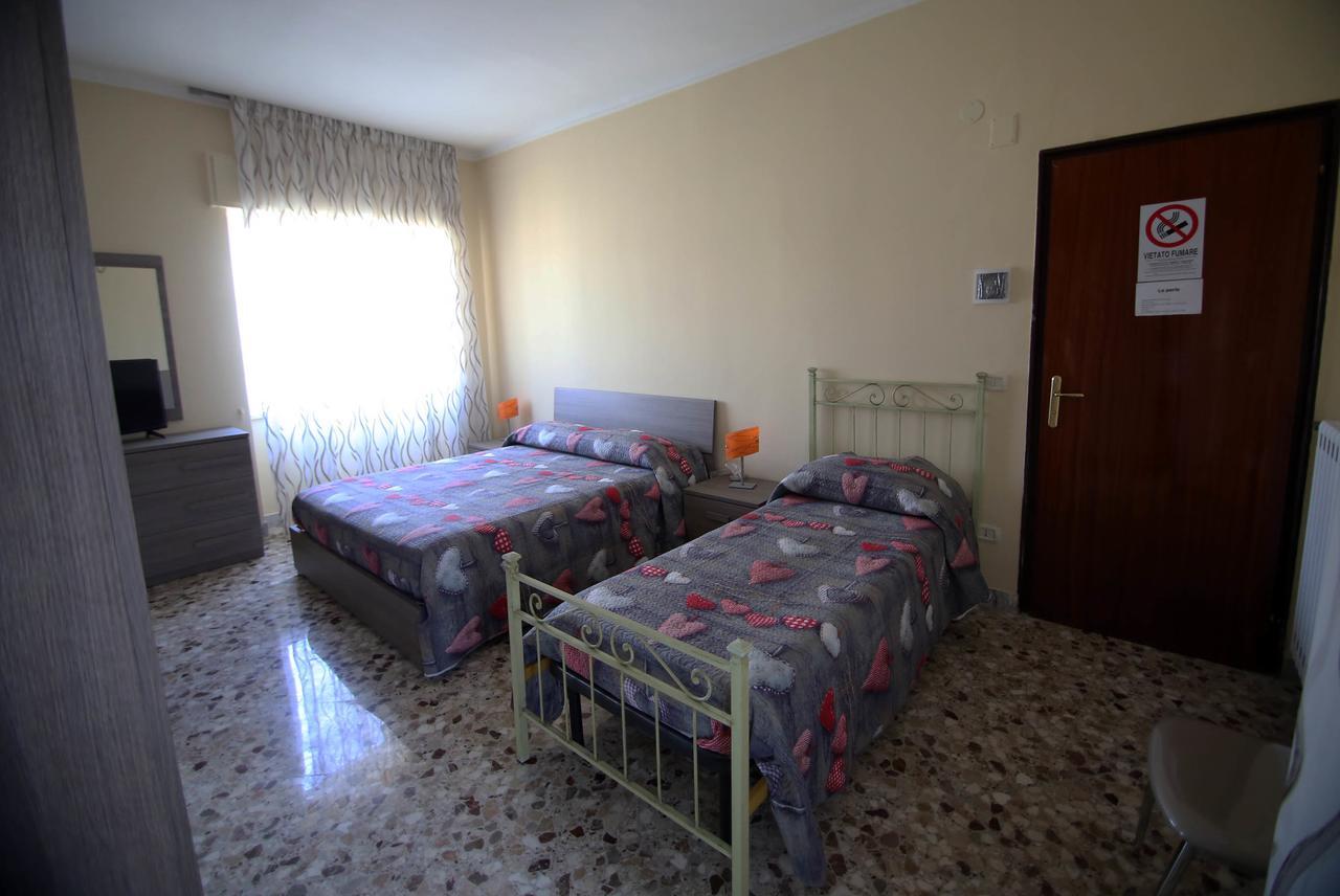B&B Le Perle Portici Bagian luar foto
