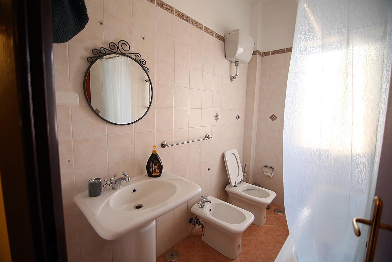 B&B Le Perle Portici Bagian luar foto