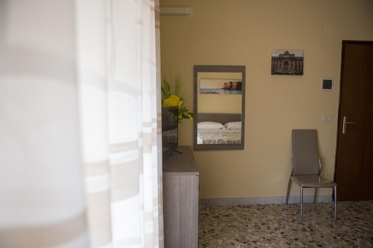 B&B Le Perle Portici Bagian luar foto