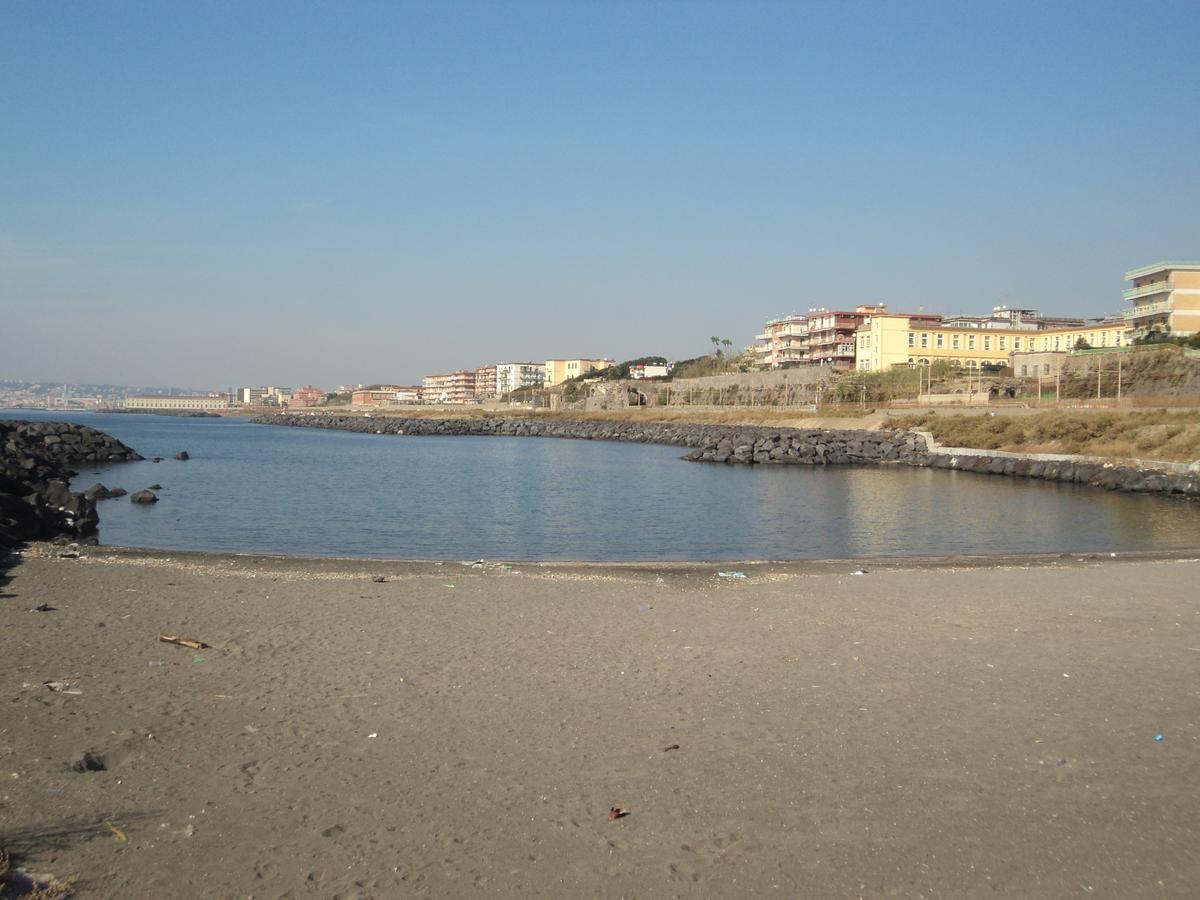 B&B Le Perle Portici Bagian luar foto